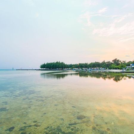 Guerilla Dive Lodge Pulau Pari Jakarta Luaran gambar