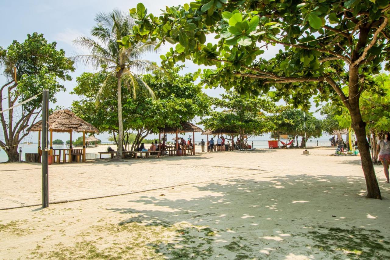 Guerilla Dive Lodge Pulau Pari Jakarta Luaran gambar
